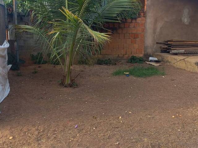 #230 - Casa para Venda em Barra do Bugres - MT