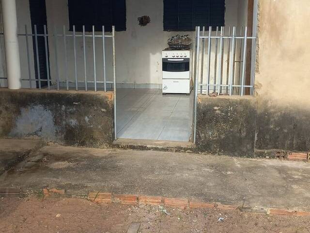 #230 - Casa para Venda em Barra do Bugres - MT