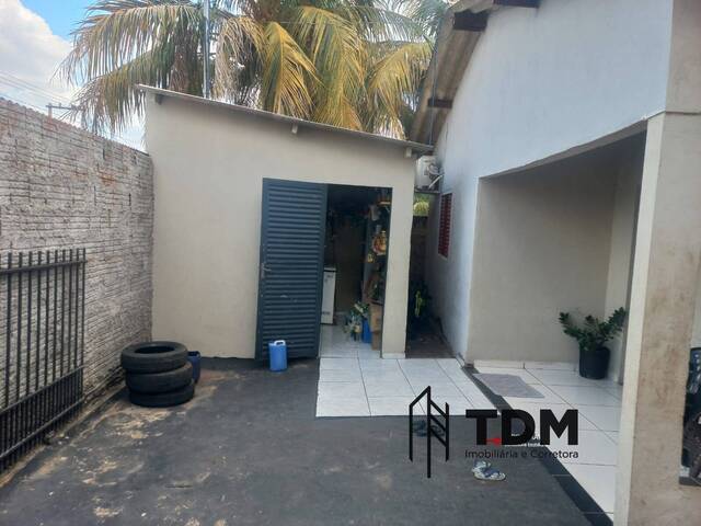 Casa para Venda em Barra do Bugres - 2