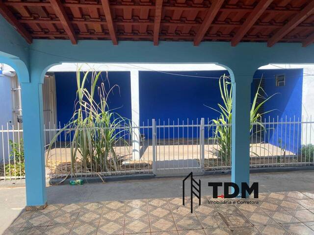 Casa para Venda em Barra do Bugres - 4