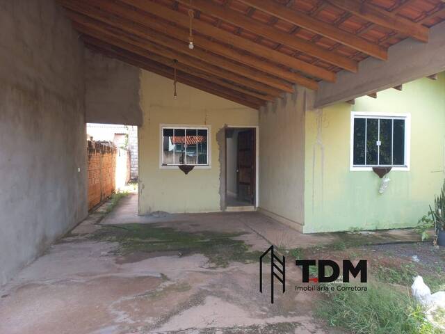 Casa para Venda em Barra do Bugres - 2