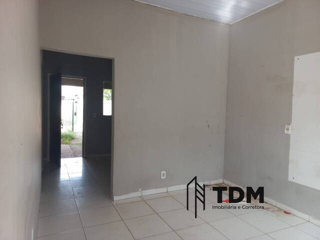 Casa para Venda em Barra do Bugres - 3